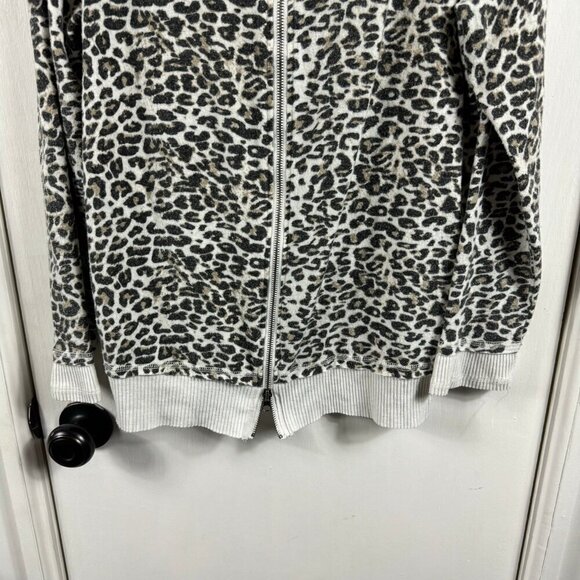 Six Fifty snow leopard back zippered soft cozy hoodie.  Sz M - Picture 9 of 9